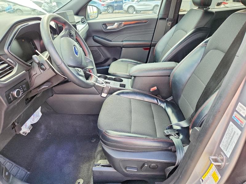 2024 FORD ESCAPE ST LINE 7