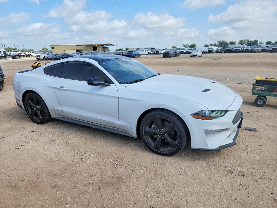 2021 FORD MUSTANG 4
