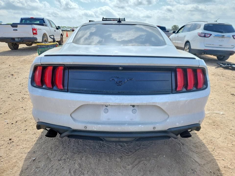2021 FORD MUSTANG 6