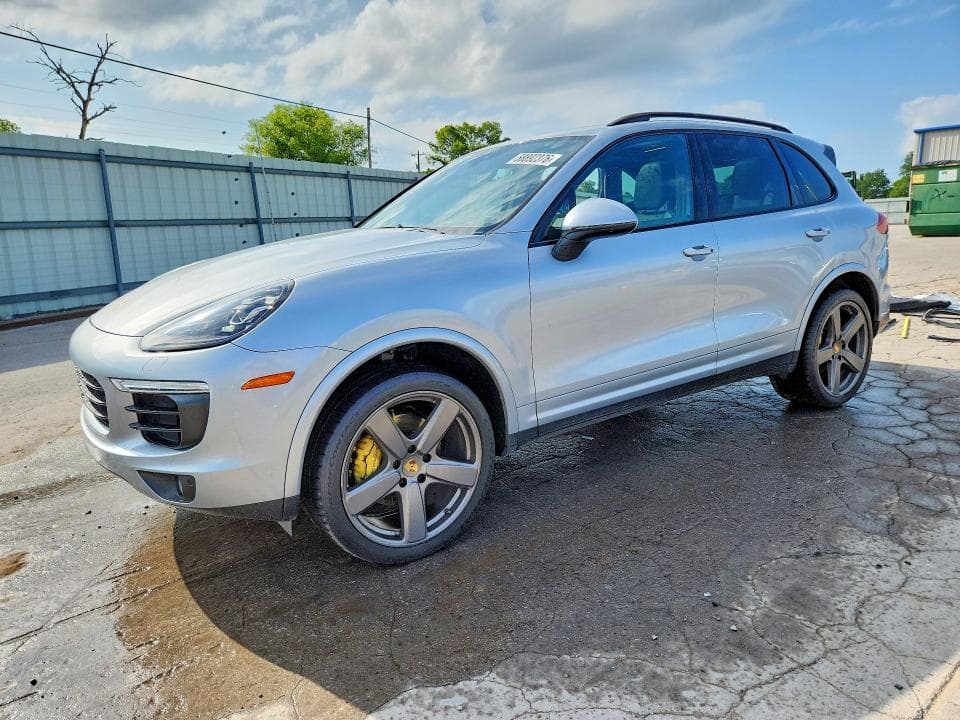 2017 PORSCHE CAYENNE - 1