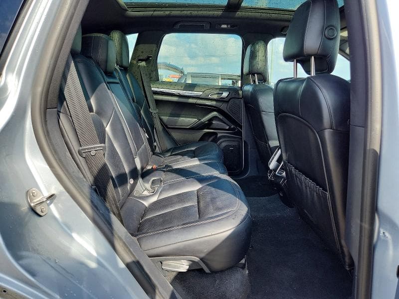 2017 PORSCHE CAYENNE 11