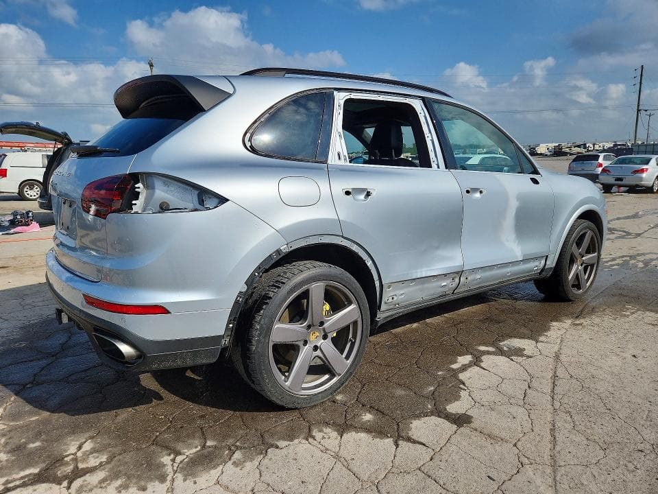 2017 PORSCHE CAYENNE 3