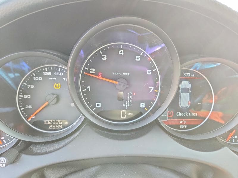 2017 PORSCHE CAYENNE 9
