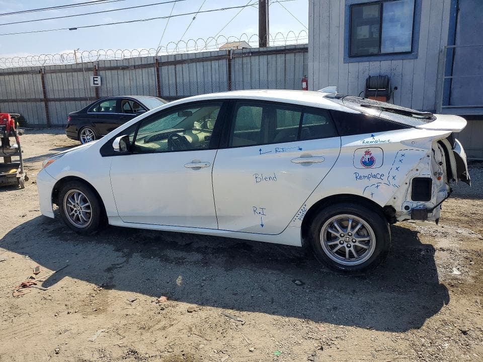 2017 TOYOTA PRIUS THREE 2