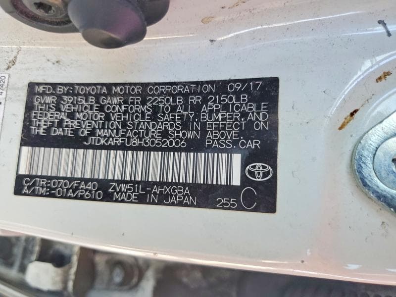 2017 TOYOTA PRIUS THREE 14