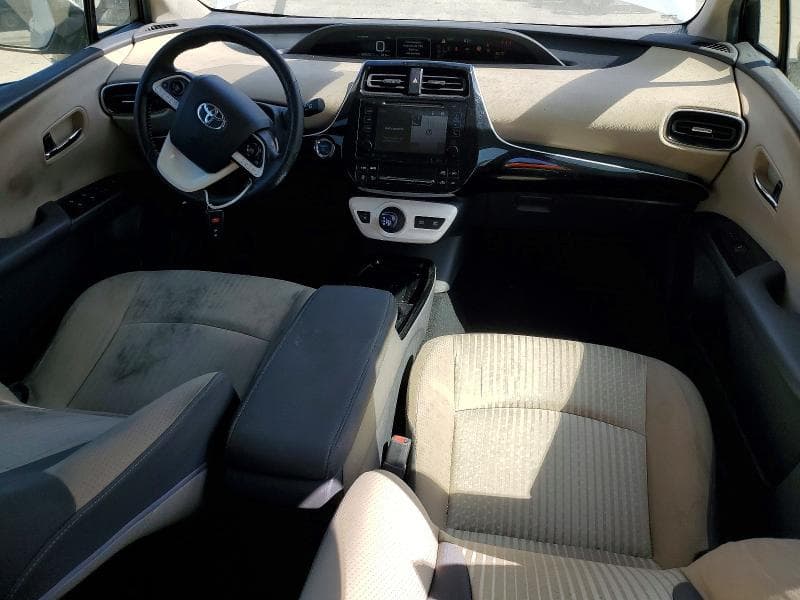 2017 TOYOTA PRIUS THREE 8
