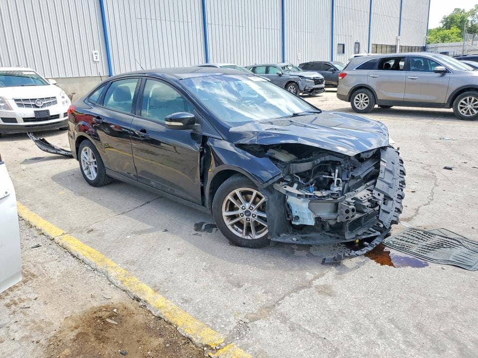 2017 FORD FOCUS SE 4