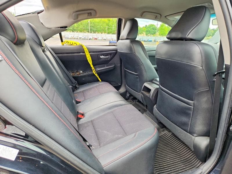 2017 TOYOTA CAMRY SE SE 10