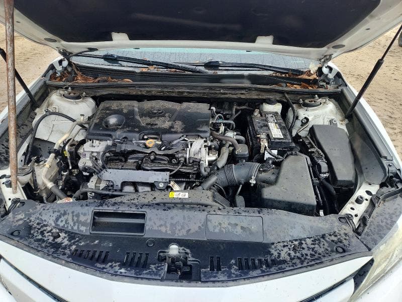 2019 TOYOTA CAMRY XLE 11