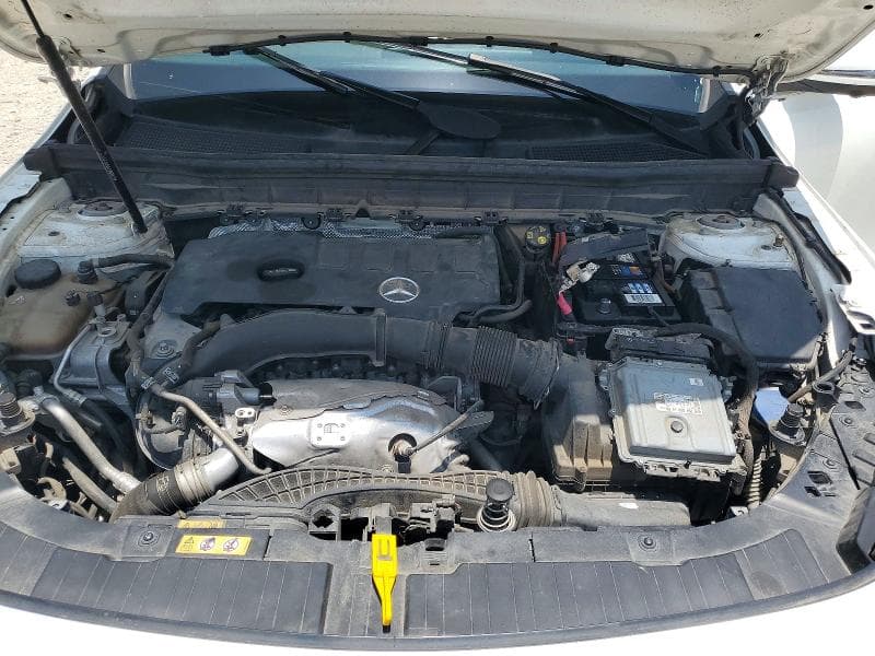 2021 MERCEDES-BENZ GLB 250 250 12