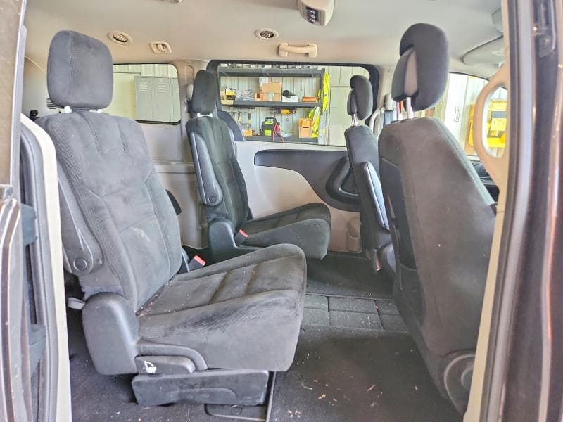 2016 DODGE GRAND CARAVAN SE 11