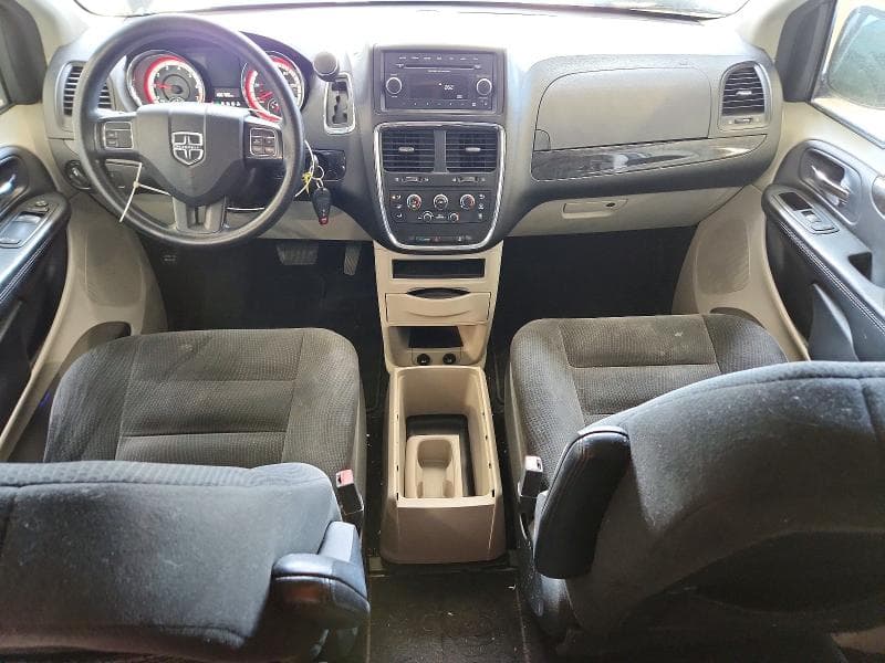 2016 DODGE GRAND CARAVAN SE 8