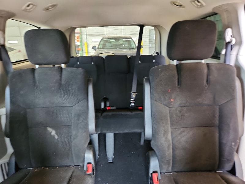 2016 DODGE GRAND CARAVAN SE 10