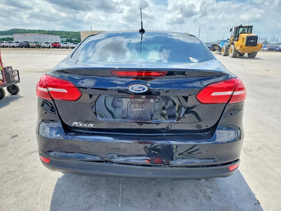 2018 FORD FOCUS S 6