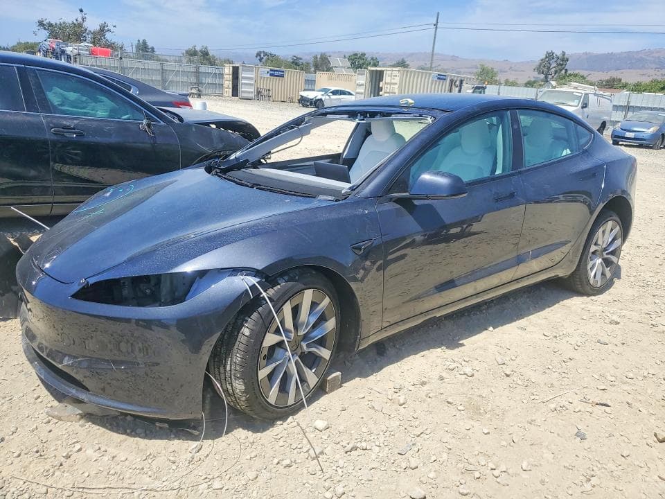 2026 TESLA MODEL 3 - 1