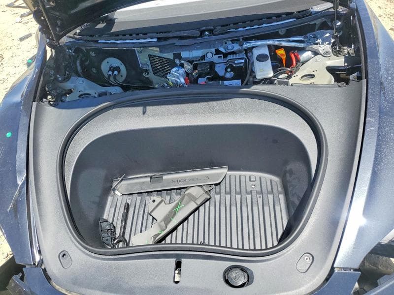 2026 TESLA MODEL 3 11