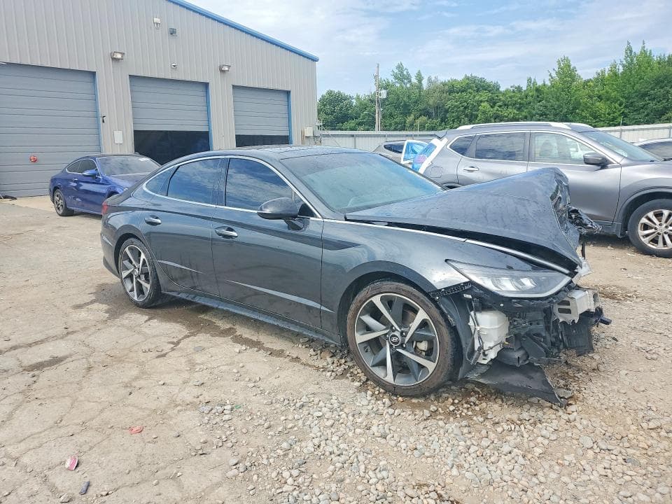 2022 HYUNDAI SONATA SEL PLUS 4