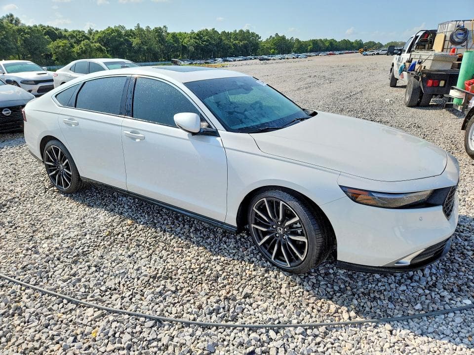 2025 HONDA ACCORD TOURING HYBRID 4
