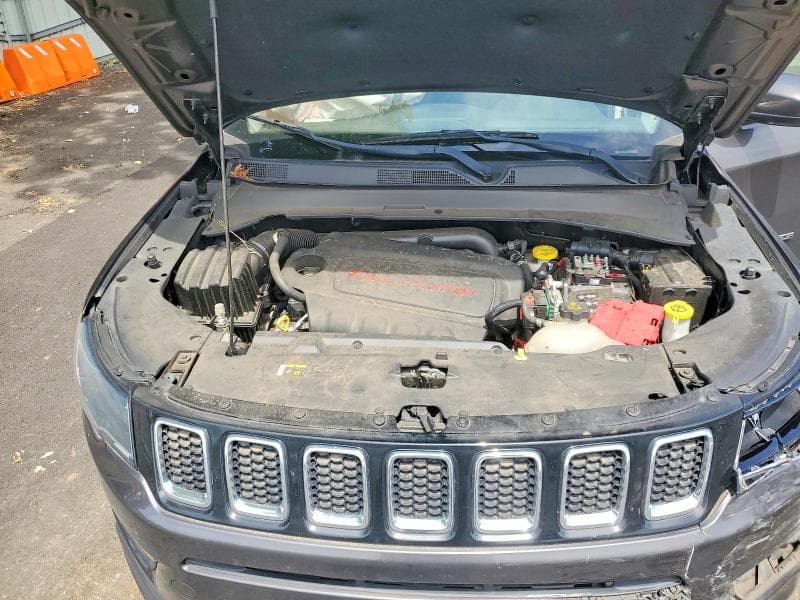 2019 JEEP COMPASS LATITUDE 11