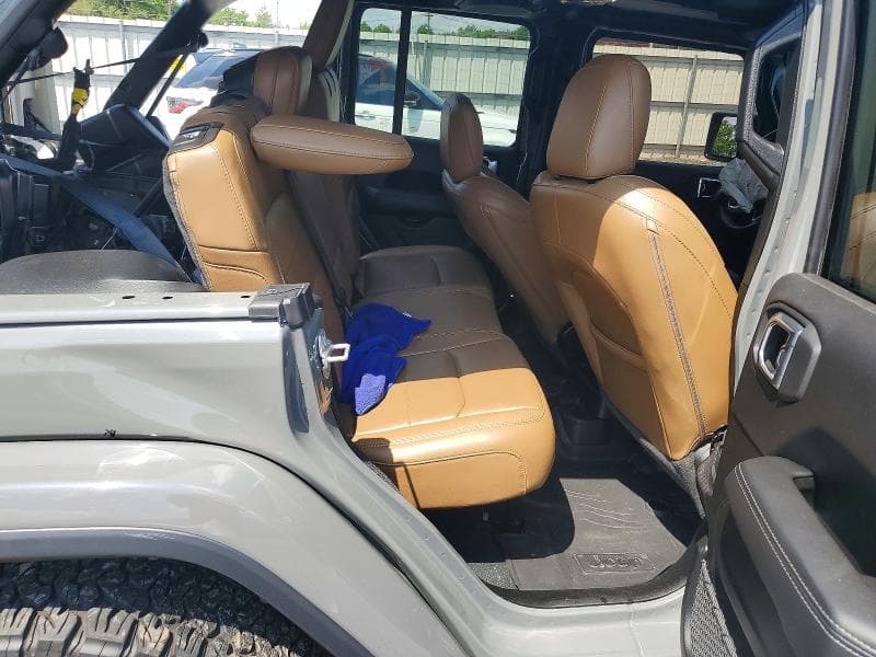 2023 JEEP WRANGLER SAHARA 11