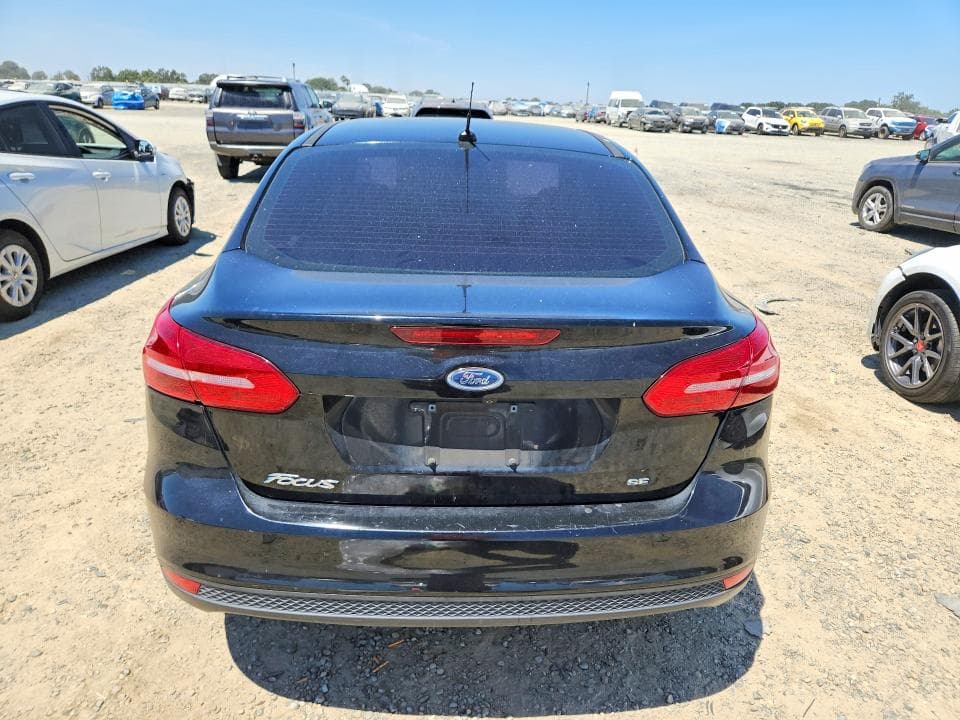 2018 FORD FOCUS SE 6