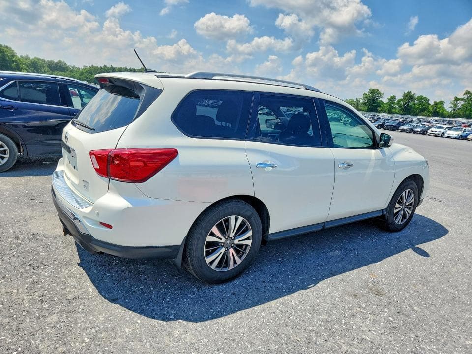 2017 NISSAN PATHFINDER S 3