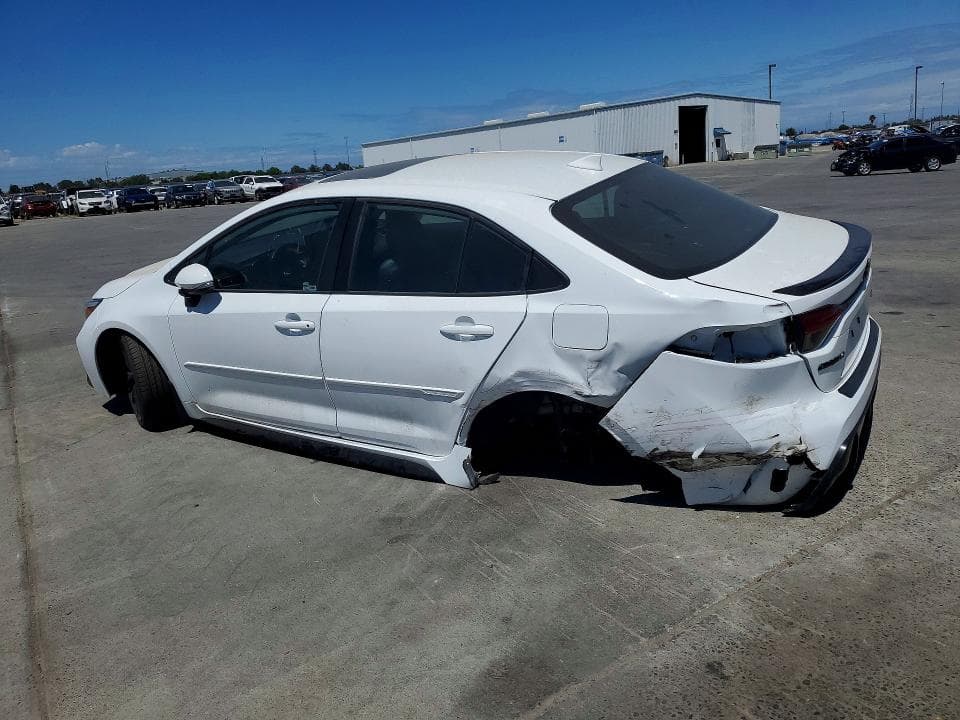 2024 TOYOTA COROLLA XSE 2