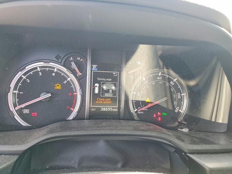 2023 TOYOTA 4RUNNER LIMITED 9