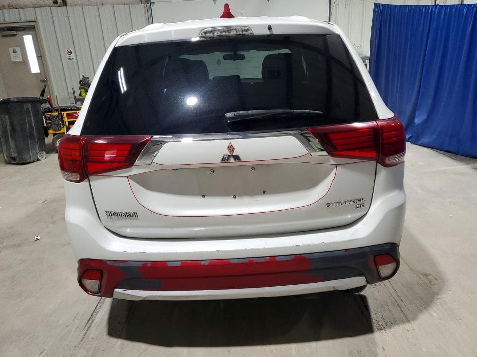2018 MITSUBISHI OUTLANDER SE SE 6