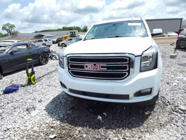 2018 GMC YUKON SLE 14