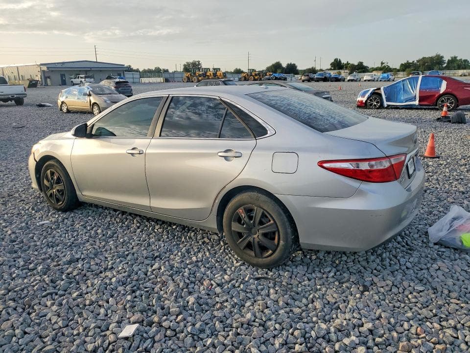 2017 TOYOTA CAMRY LE 2