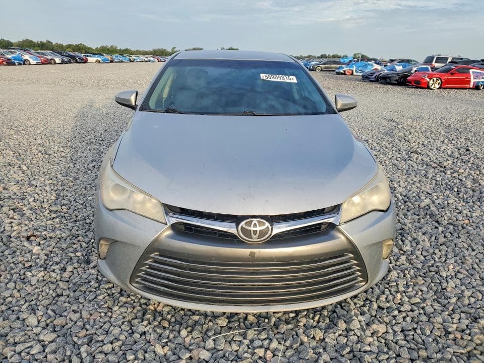 2017 TOYOTA CAMRY LE 5
