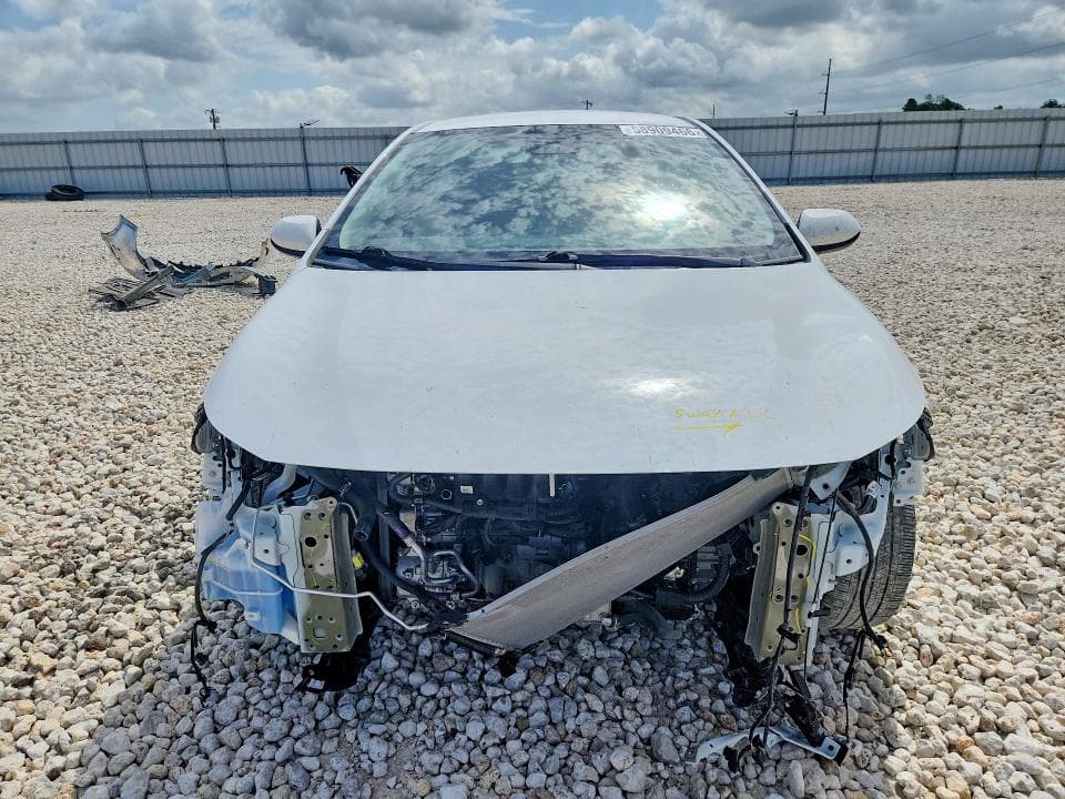 2024 TOYOTA COROLLA LE 5