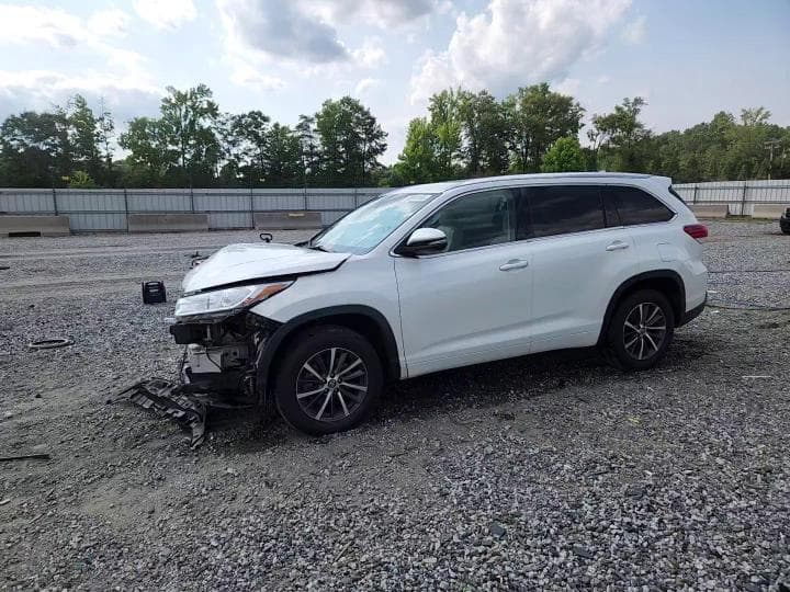 2018 TOYOTA HIGHLANDER XLE XLE 13
