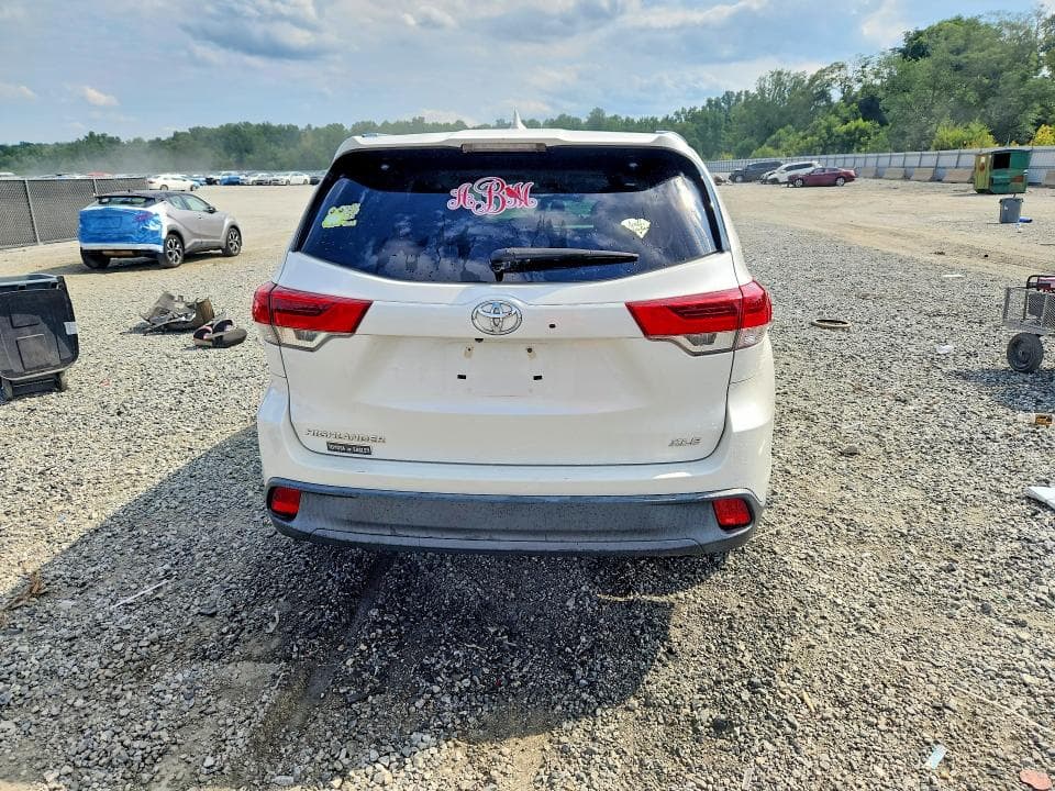 2018 TOYOTA HIGHLANDER XLE XLE 6