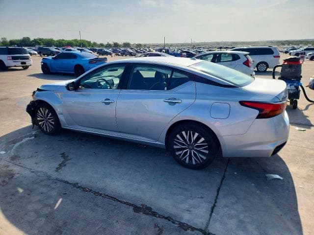 2024 NISSAN ALTIMA SV 2