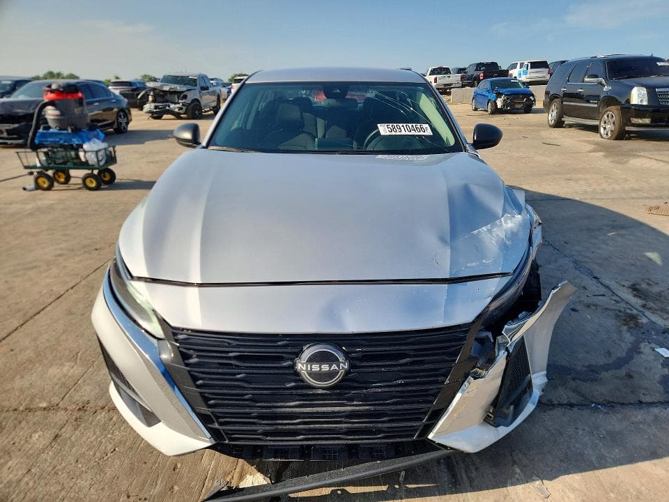 2024 NISSAN ALTIMA SV 5
