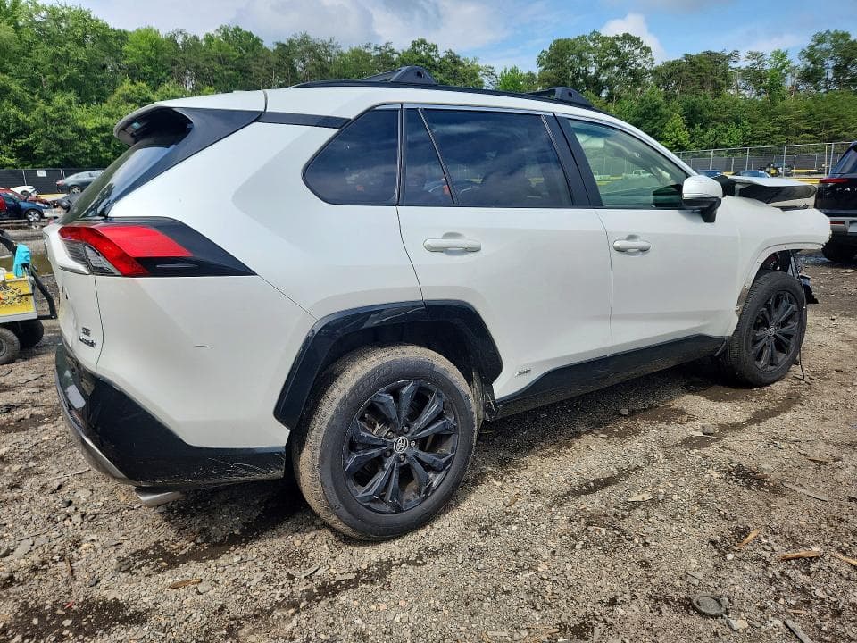2023 TOYOTA RAV4 SE 3
