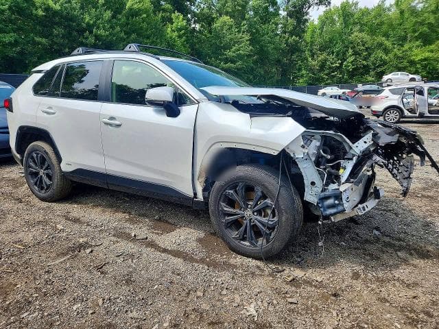 2023 TOYOTA RAV4 SE 4