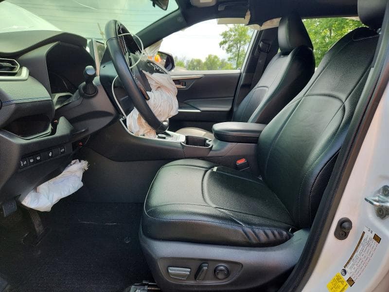 2023 TOYOTA RAV4 SE 7