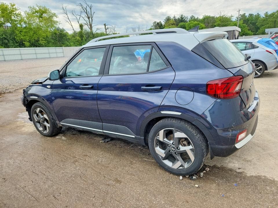 2022 HYUNDAI VENUE LIMITED LIMITED 3