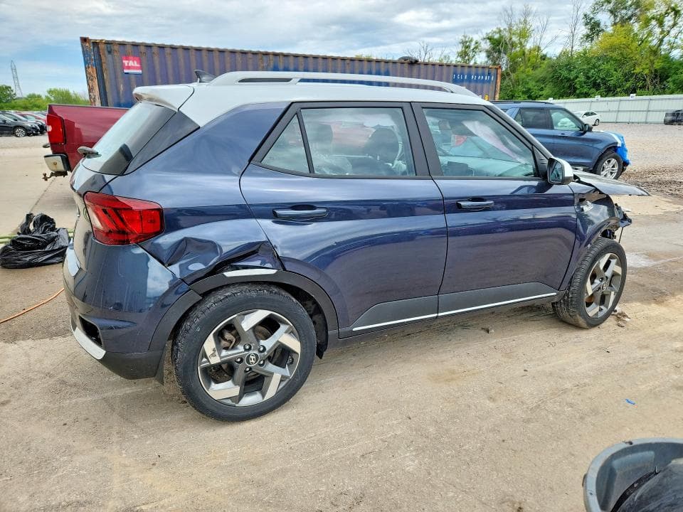 2022 HYUNDAI VENUE LIMITED LIMITED 4
