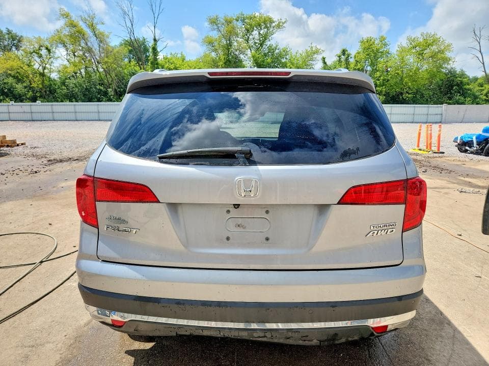 2017 HONDA PILOT TOURING 6