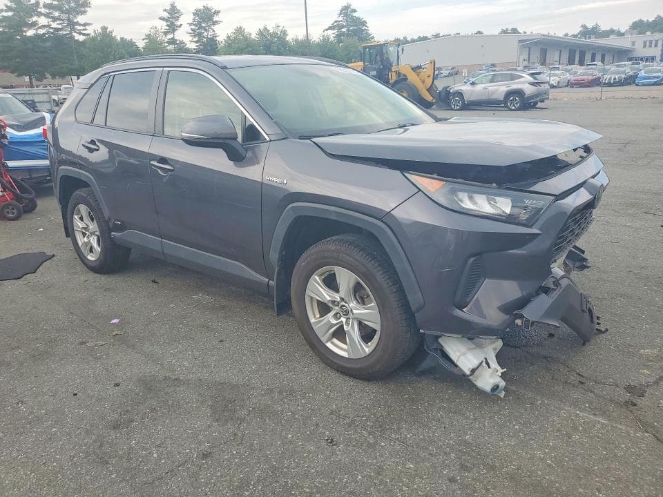 2019 TOYOTA RAV4 LE 4