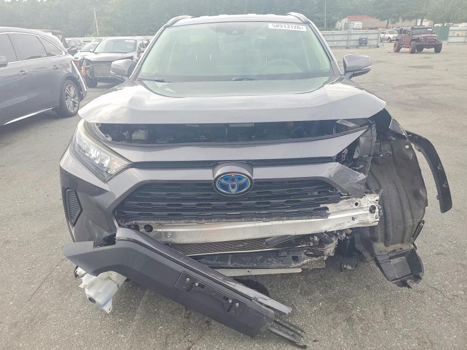 2019 TOYOTA RAV4 LE 5