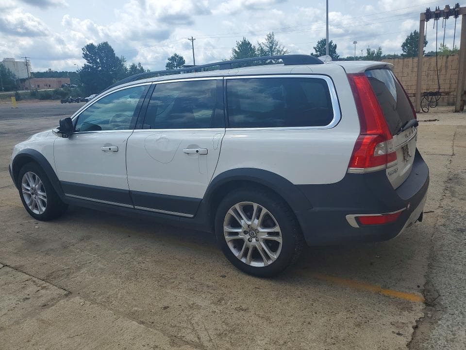 2016 VOLVO XC70 T5 PLATINUM 2