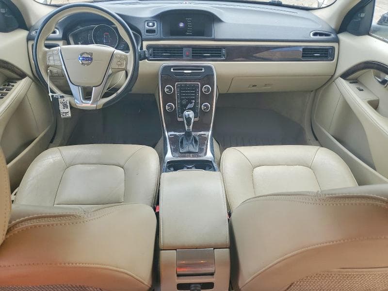 2016 VOLVO XC70 T5 PLATINUM 8