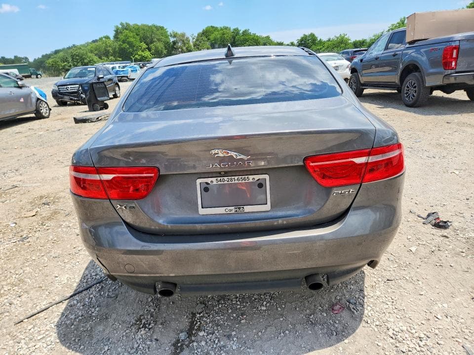 2019 JAGUAR XE PREMIUM PREMIUM 6