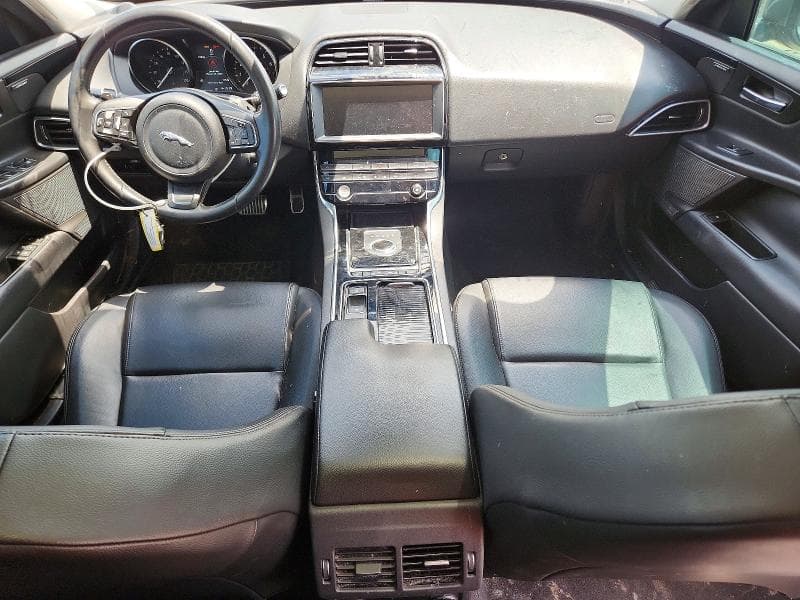 2019 JAGUAR XE PREMIUM PREMIUM 8