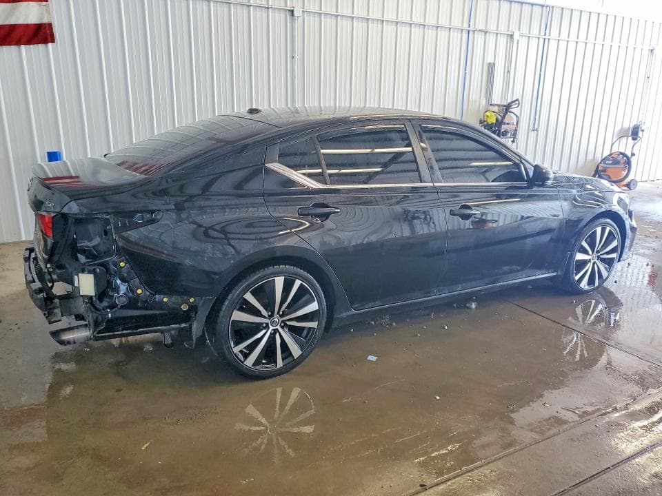 2021 NISSAN ALTIMA SR 3